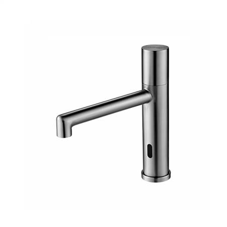 Sense of cold and warm basin faucet